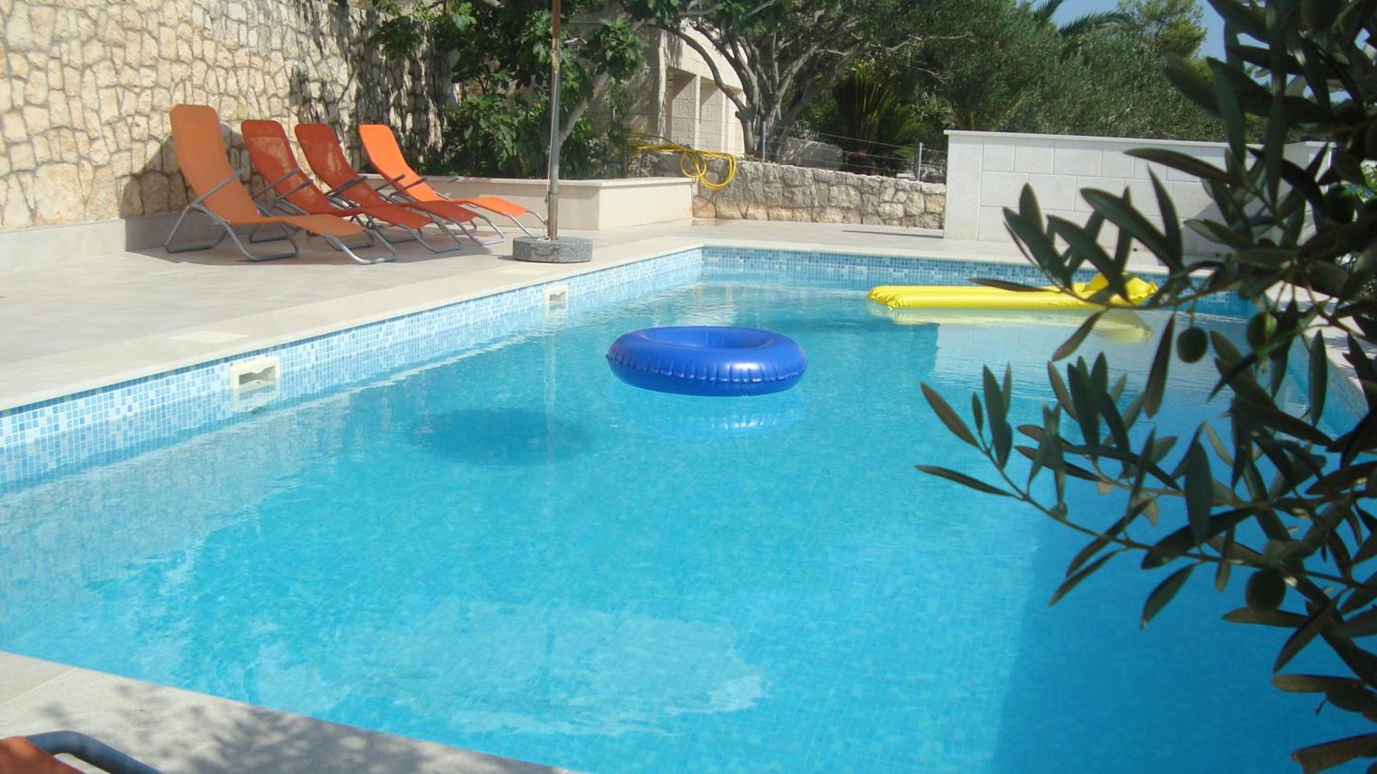 Apartments Niana With Heated Seawater Swimingpool Donji Okrug  Екстер'єр фото
