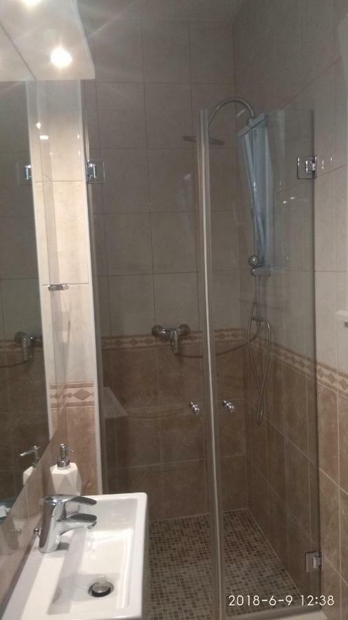 Apartments Niana With Heated Seawater Swimingpool Donji Okrug  Екстер'єр фото